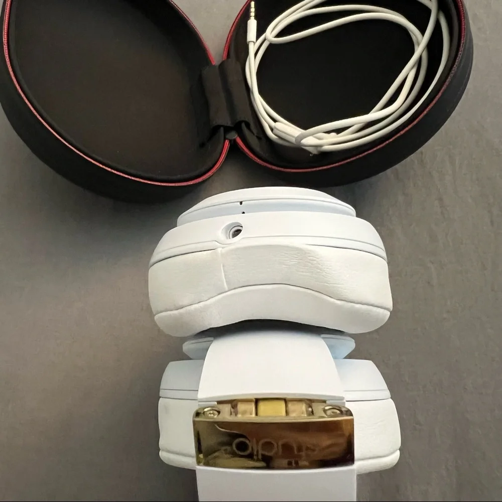 Beats studio3 headphones - Picture 12 of 15